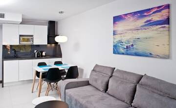 Фото номера Апартаменты с 1 спальней и балконом Апартаменты Haller House Apartamenty г. Владыславово 4