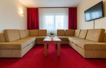 Фото номера Апартаменты с 1 спальней и балконом Проживание в семье Antalya Pokoje i Apartamenty г. Владыславово 2