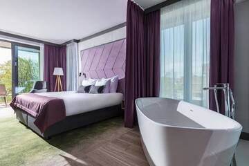 Фото номера Двухместный номер Делюкс Отель Gwiazda Morza Resort SPA&amp;SPORT г. Владыславово 2