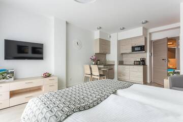 Фото номера Апартаменты «Комфорт» Отель Gwiazda Morza Resort SPA&amp;SPORT г. Владыславово 5