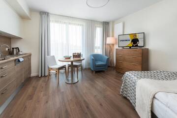 Фото номера Апартаменты с основными удобствами Отель Gwiazda Morza Resort SPA&amp;SPORT г. Владыславово 4